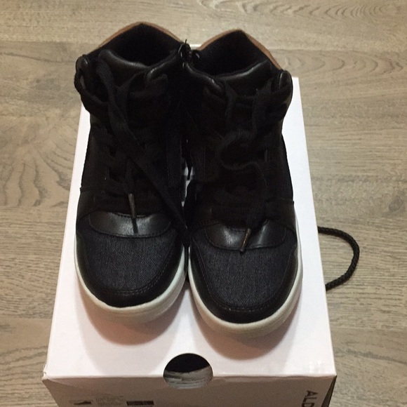Boys Sz 1/2 Aldo Thelawet Blk Tan high top sneaker - Picture 12 of 14